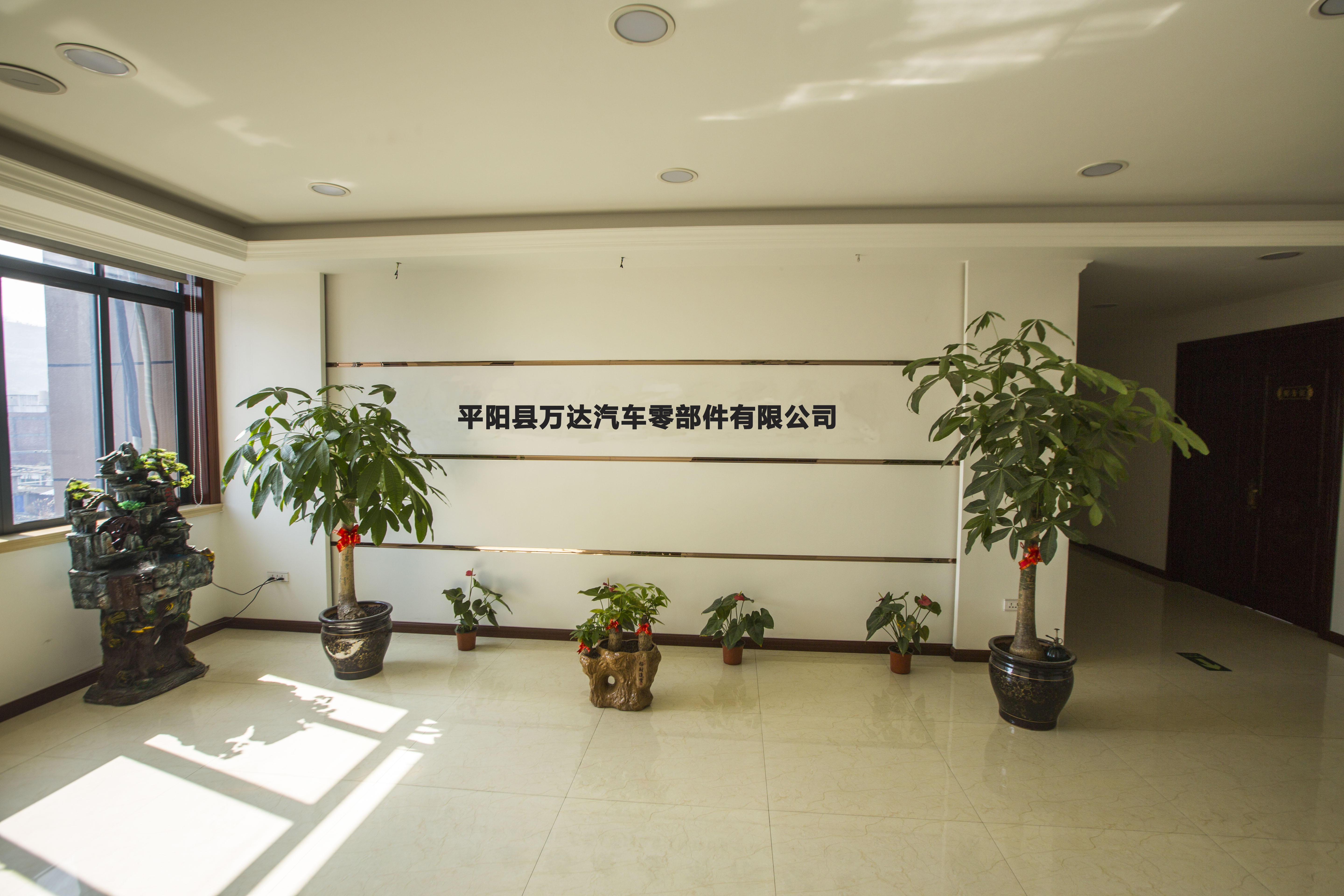 ABUIABACGAAgm5SLqAYo6qPl9wYwgC04gB4